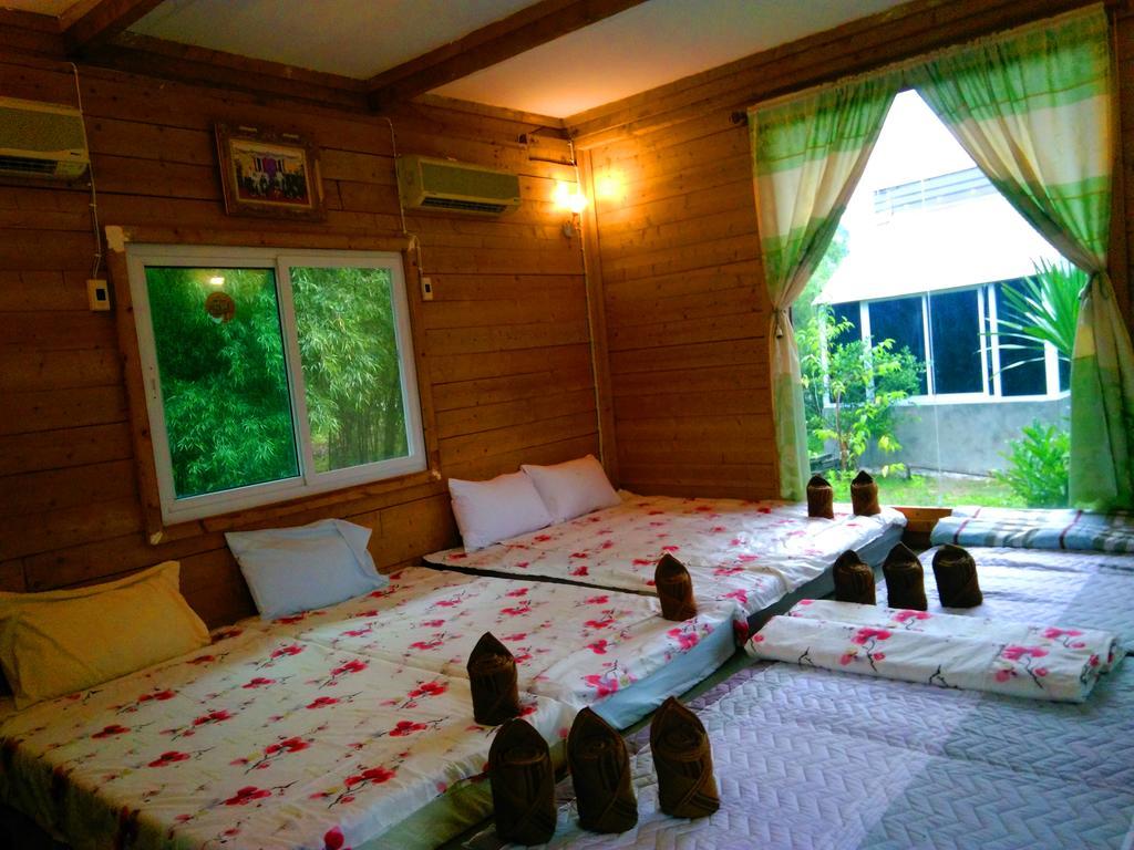 Saengcha Farm Resort Prachantakham Exterior photo